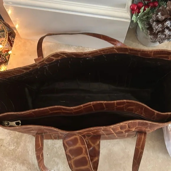 Large brown leather tote - Picture 3 of 9